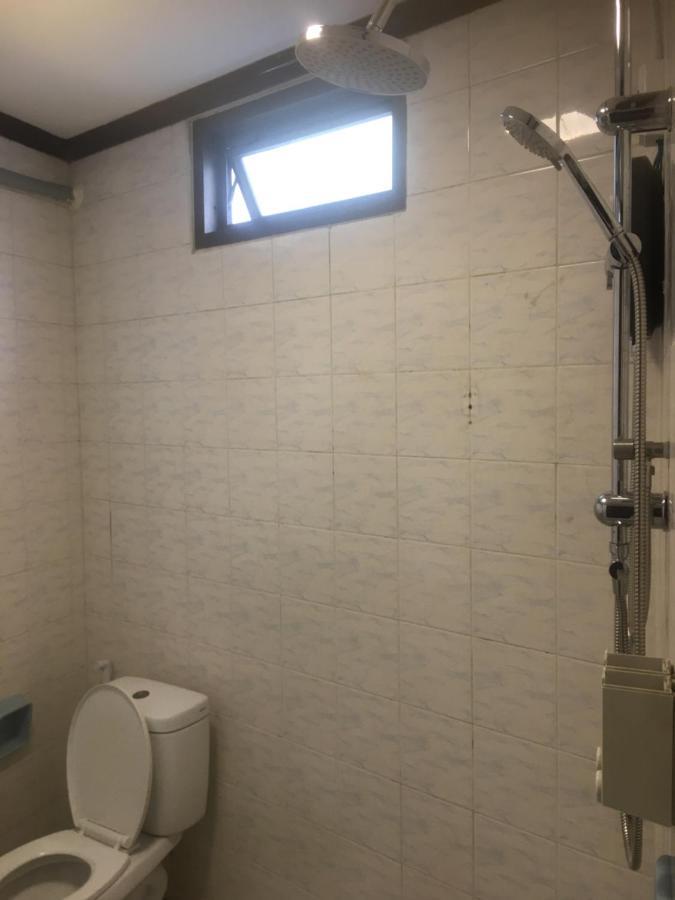 Hostel Gung Domitory Pattaya Zewnętrze zdjęcie